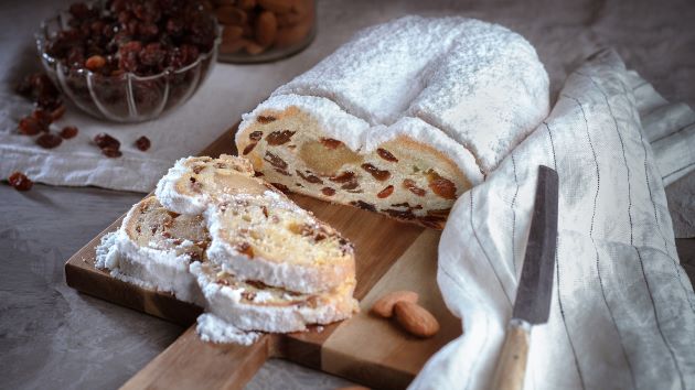 Marzipanstollen